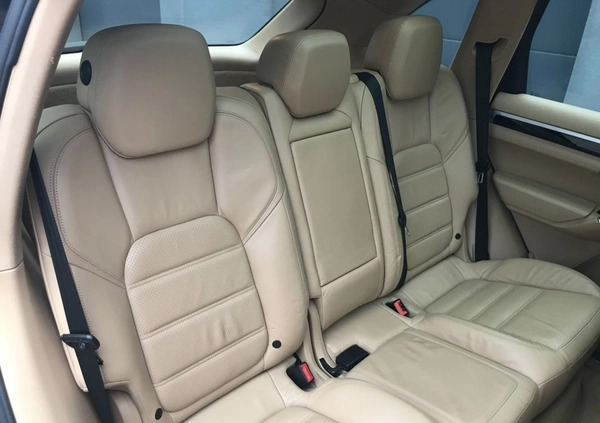 Porsche Cayenne cena 111111 przebieg: 152000, rok produkcji 2011 z Katowice małe 742